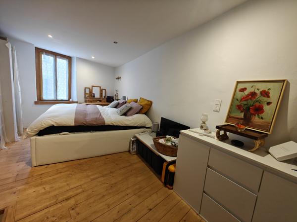 10KM LIMOUX-MAISON DE VILLAGE AVEC TOIT TERASSE ET EXTERIEUR