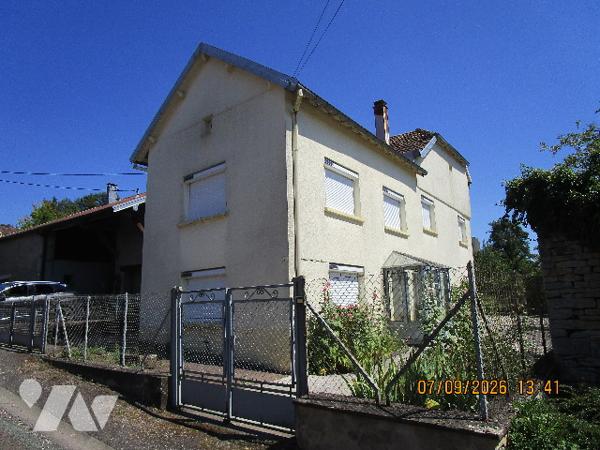 POMOY : Ancienne Ferme rénovée composée de 7 pièces avec dépendances et terrain attenant de 3a 28ca