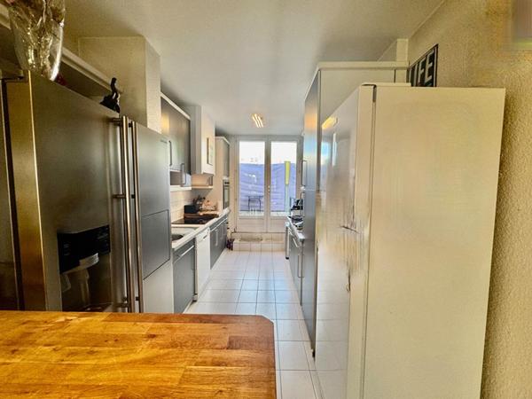 Appartement Amiens 7 pièce(s) 194 m2  avec local commercial en RDC.  à Amiens