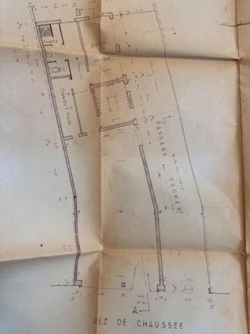 Appartement Amiens 7 pièce(s) 194 m2  avec local commercial en RDC.  à Amiens