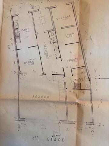 Appartement Amiens 7 pièce(s) 194 m2  avec local commercial en RDC.  à Amiens