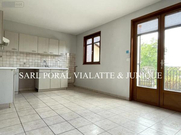 Location - Appartement Ambérieu-en-Bugey 01500 4 pièces 125 m 2