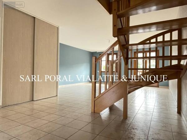 Location - Appartement Ambérieu-en-Bugey 01500 4 pièces 125 m 2