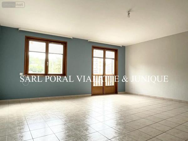 Location - Appartement Ambérieu-en-Bugey 01500 4 pièces 125 m 2