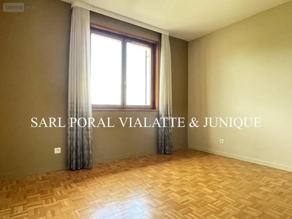 Location - Appartement Ambérieu-en-Bugey 01500 4 pièces 125 m 2