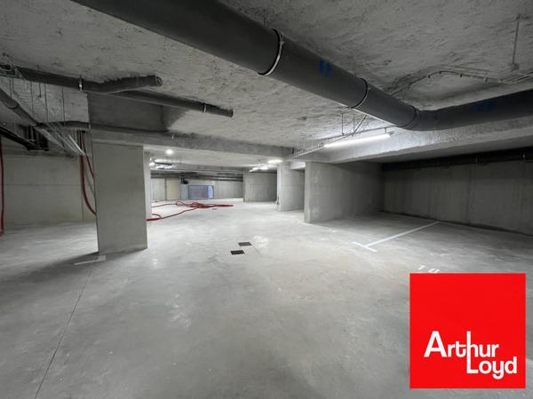 Bureaux à louer à Saint-Gely-du-Fesc avec terrasses privatives