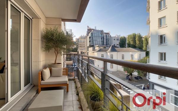 Appartement à vendre    2 pièces • 47,47 m2 Issy-les-Moulineaux