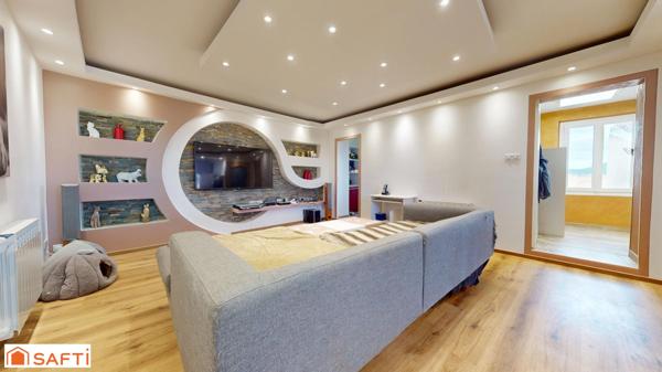 Maison de ville composé de deux logements + garage