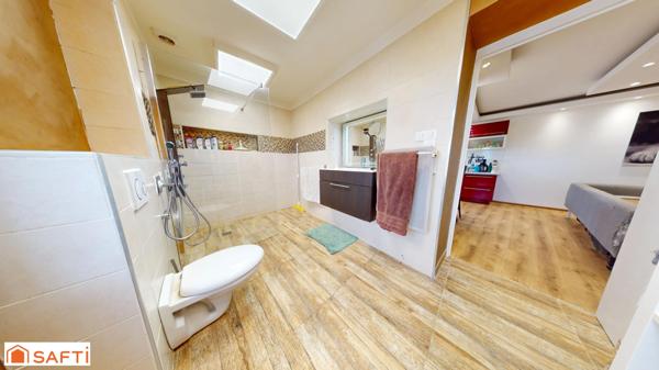 Maison de ville composé de deux logements + garage