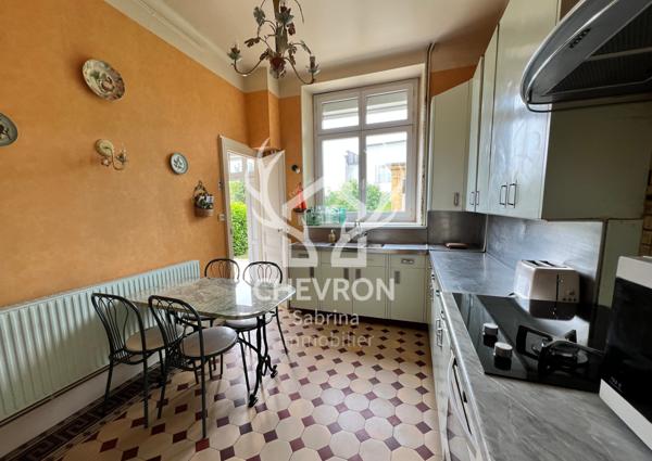 Charleville-Mézières (08000) Maison - Charleville Mezieres 10 pièces 259 m2