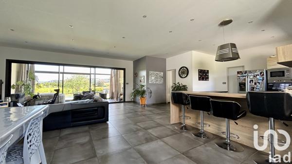 Maison à vendre 5 pièces 182 m² Vallon-Pont-d'Arc