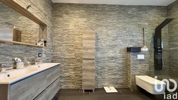 Maison à vendre 5 pièces 182 m² Vallon-Pont-d'Arc