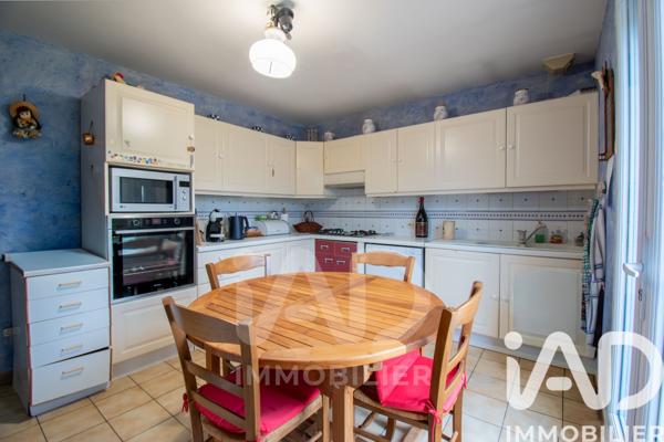 Maison à vendre 5 pièces 118 m² Épône