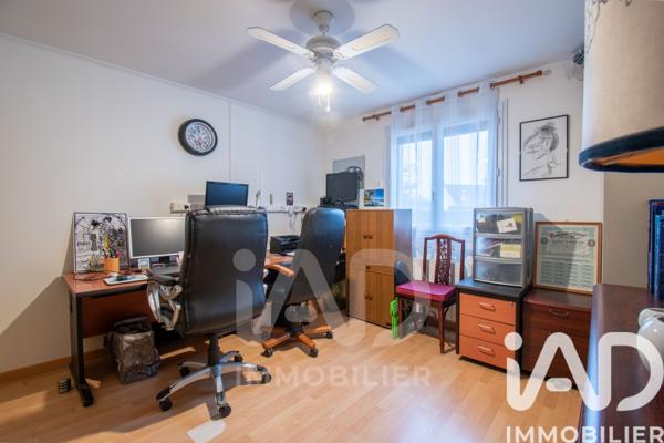 Maison à vendre 5 pièces 118 m² Épône