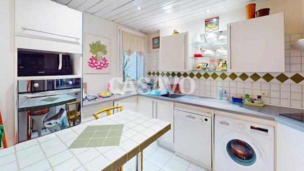 Vente Appartement 4 pièces de 102m² - 13008 Marseille