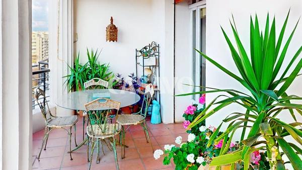 Vente Appartement 4 pièces de 102m² - 13008 Marseille