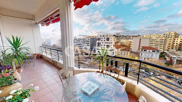 Vente Appartement 4 pièces de 102m² - 13008 Marseille
