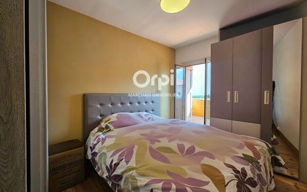 Immeuble à vendre    7 pièces • 241 m2 Prades