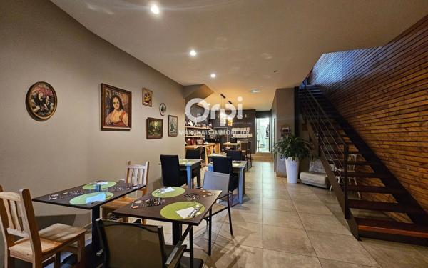 Immeuble à vendre    7 pièces • 241 m2 Prades