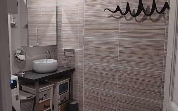 Immeuble à vendre    7 pièces • 241 m2 Prades