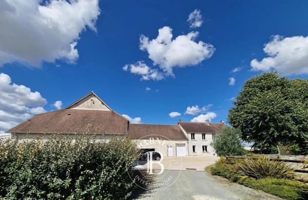 Le Mans, Maison 5 Chambres -  446 m² à vendre