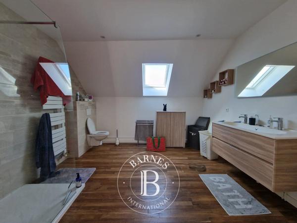 Le Mans, Maison 5 Chambres -  446 m² à vendre