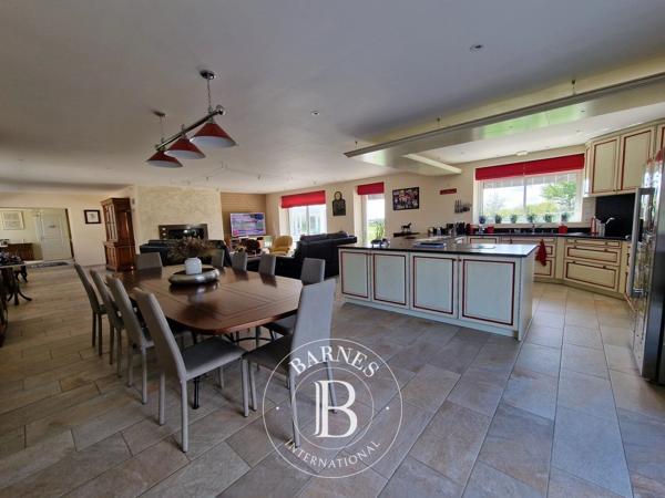 Le Mans, Maison 5 Chambres -  446 m² à vendre