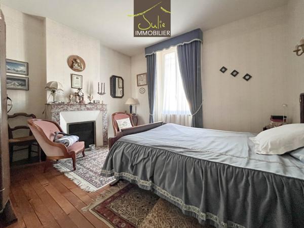 EXCLUSIVITE - Grande maison 5ch/bureau avec atelier/garage de 65m².