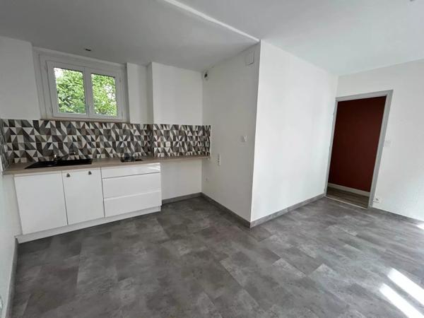 Immeuble avec deux appartements
