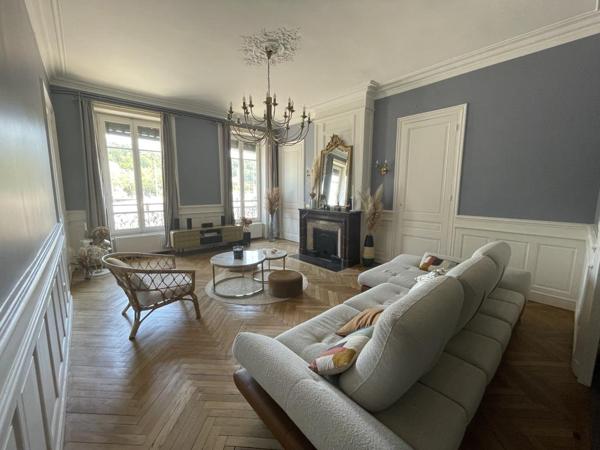 T4 – 126.45 m² – MEUBLE – 2 CHAMBRES – 69009 – LYON