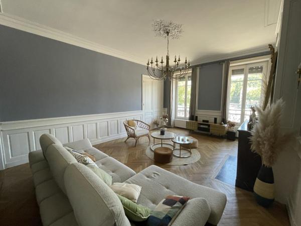 T4 – 126.45 m² – MEUBLE – 2 CHAMBRES – 69009 – LYON