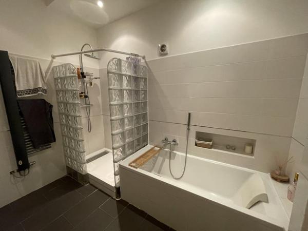 T4 – 126.45 m² – MEUBLE – 2 CHAMBRES – 69009 – LYON