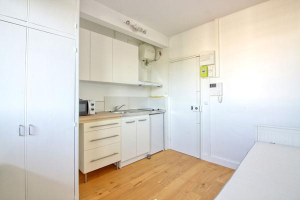 Studette / chambre de service Antony 9.23 m2