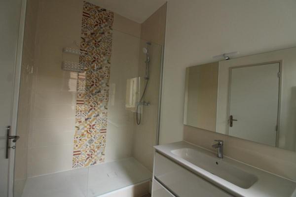 4 PLACE DU THERON - F4 au 1er étage - LUMINEUX