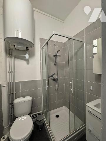 Nouveau mandat sur Charleville-Mézières, secteur Hôtel de Ville.

Appartement situé au troisi...