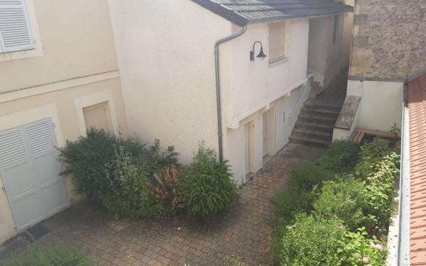 Appartement à louer    3 pièces •  Decize