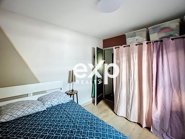 Maison plain-pied avec 4 chambres -piscine