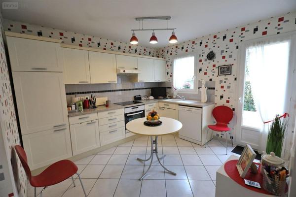 Pavillon à vendre à La Flèche dans la Sarthe (72200), ref : 444   
la fleche