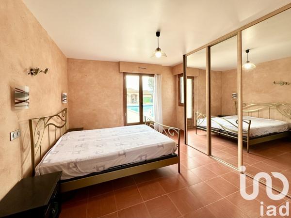 Maison traditionnelle 5 pièces de 193 m² à Le Plan-de-la-Tour (83120)