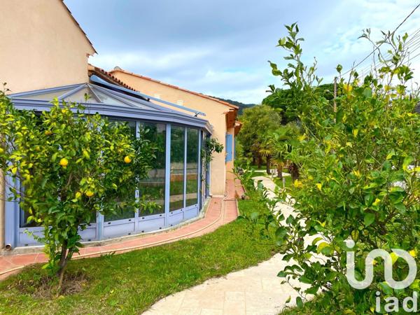 Maison traditionnelle 5 pièces de 193 m² à Le Plan-de-la-Tour (83120)