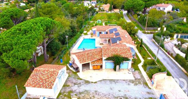 Maison traditionnelle 5 pièces de 193 m² à Le Plan-de-la-Tour (83120)