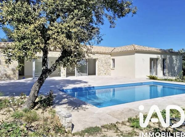 Maison à vendre 5 pièces 182 m² Nîmes