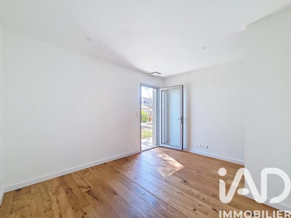 Maison à vendre 5 pièces 182 m² Nîmes