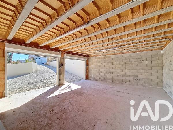 Maison à vendre 5 pièces 182 m² Nîmes