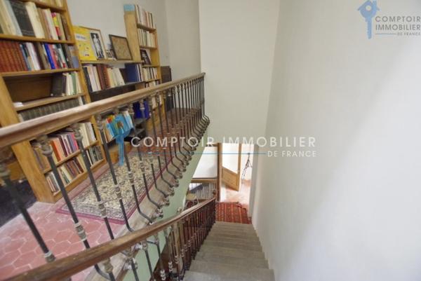 Maison 10 pièce(s) 7 chambre(s) 300 m²