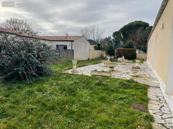 Maison individuelle à vendre à Saint-Xandre en Charente-Maritime (17138), ref : PO 440