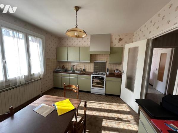 Maison de construction traditionnelle 