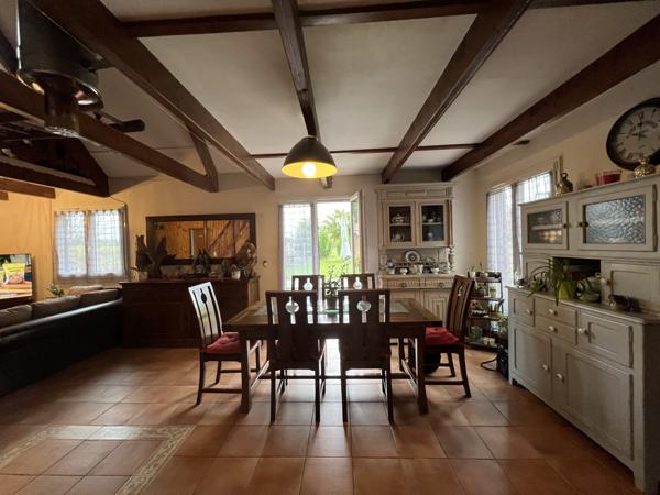 À vendre - Maison individuelle, 6 pièces située à Nouzilly (37380)