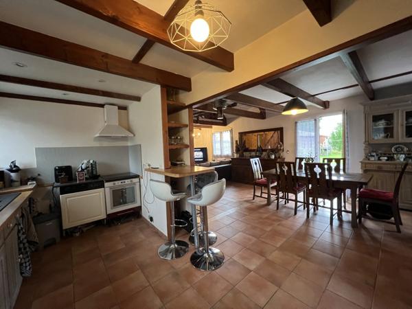 À vendre - Maison individuelle, 6 pièces située à Nouzilly (37380)