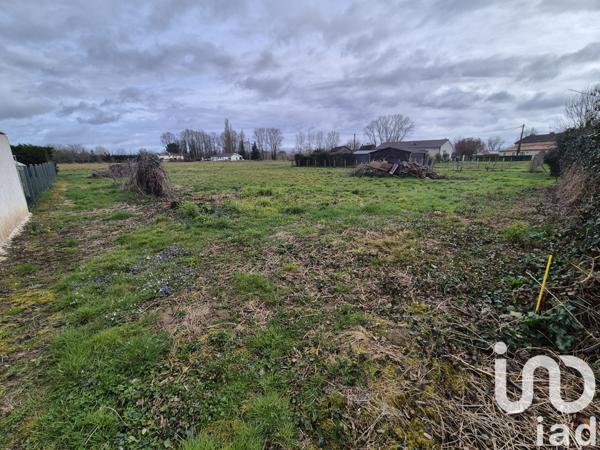 Terrain à vendre 1 142 m² Saint-Pierre-d'Eyraud